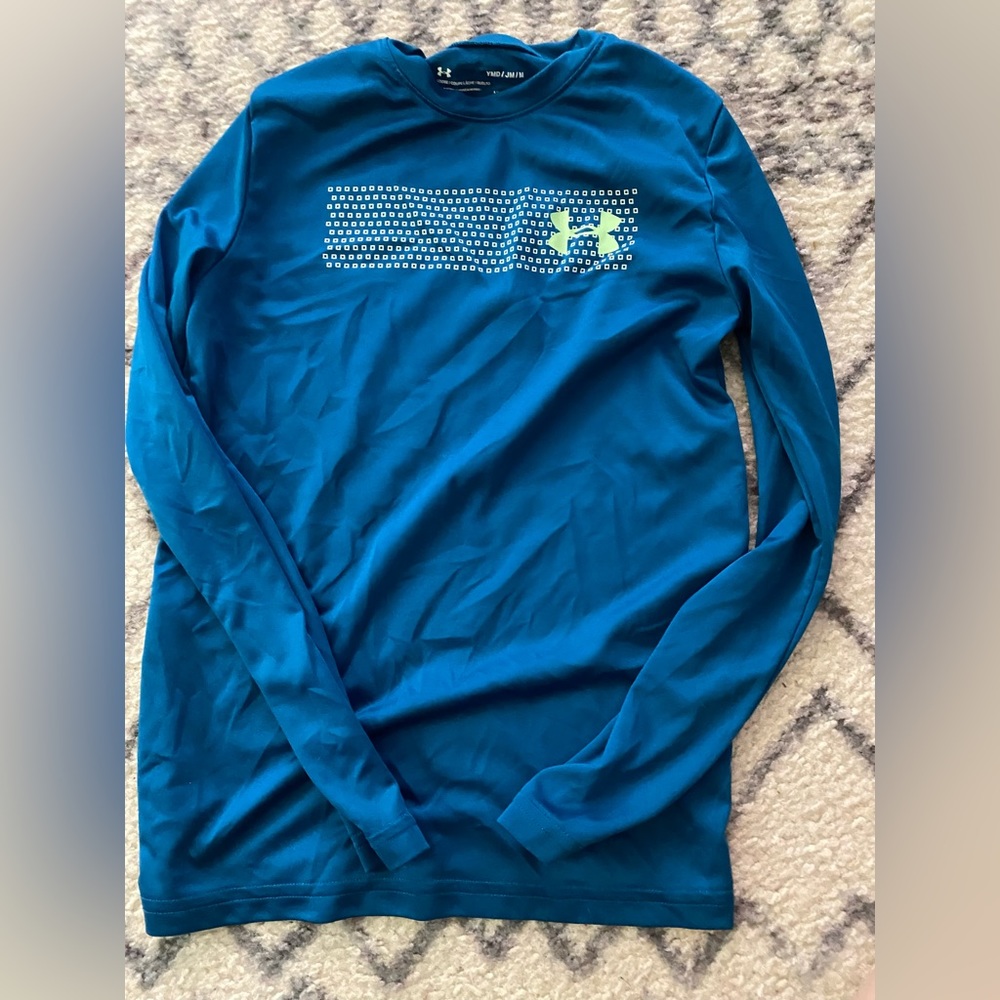 Boys long sleeve UA shirt